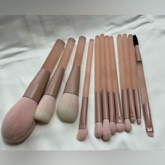 Totémica Makeup Brushes 12 Pcs - Picture 2 of 15